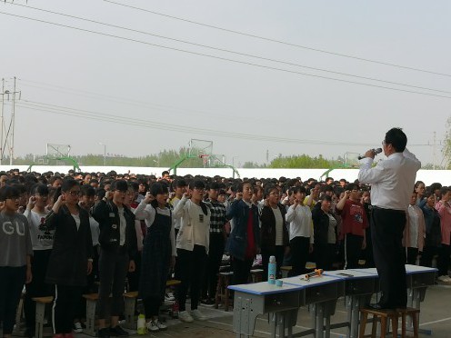 励志进行时——临颍三高举行励志演讲报告会