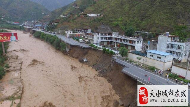陇南暴雨泥石流灾害,已造成7人死亡,降水量破