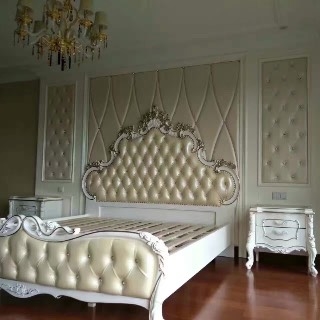 南部五金建材城怎么了?商家拉横幅讨说法