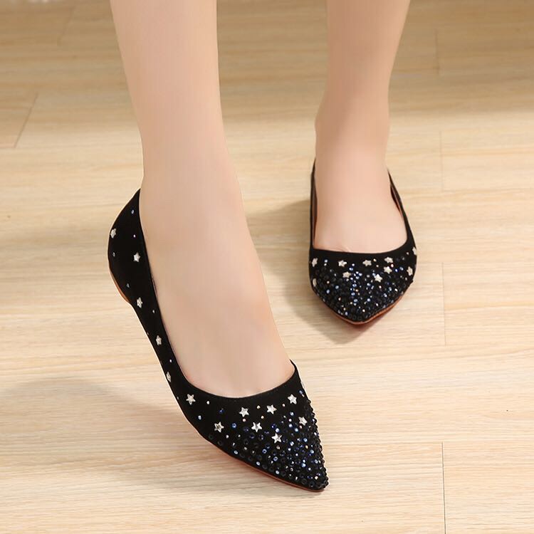 三三易通商城佳人易足鞋业旗舰店欢迎您的加入