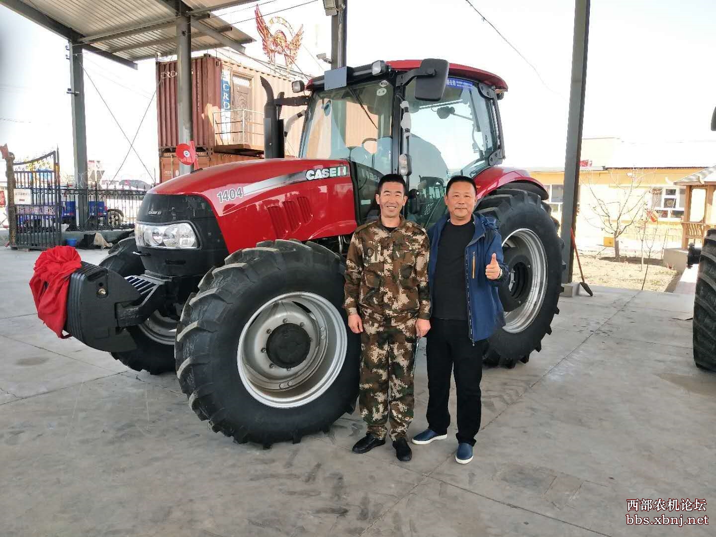 额敏华威2018年首台凯斯1404拖拉机成功销售!