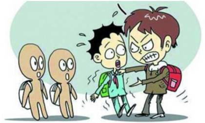 常州一名中学生遭多名社会青年围殴,现场让人触目惊心.