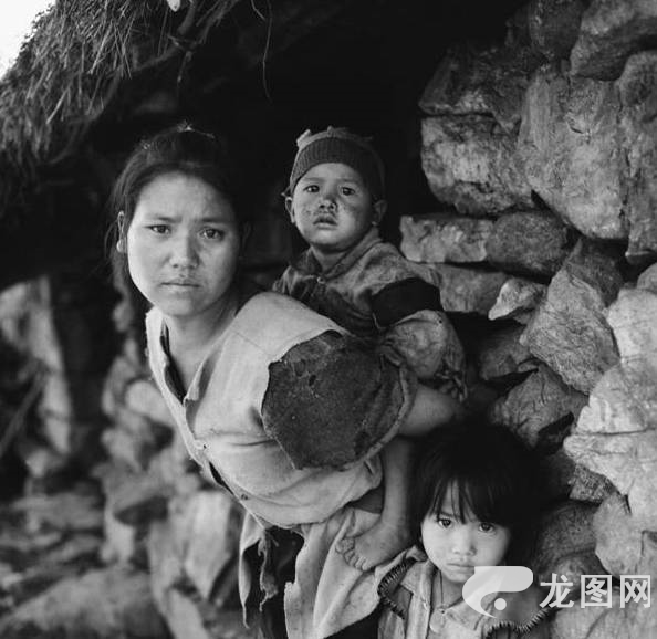 "百名贫困母亲帮扶计划"走进闽西革命老区——漳平贫困母亲帮扶发放