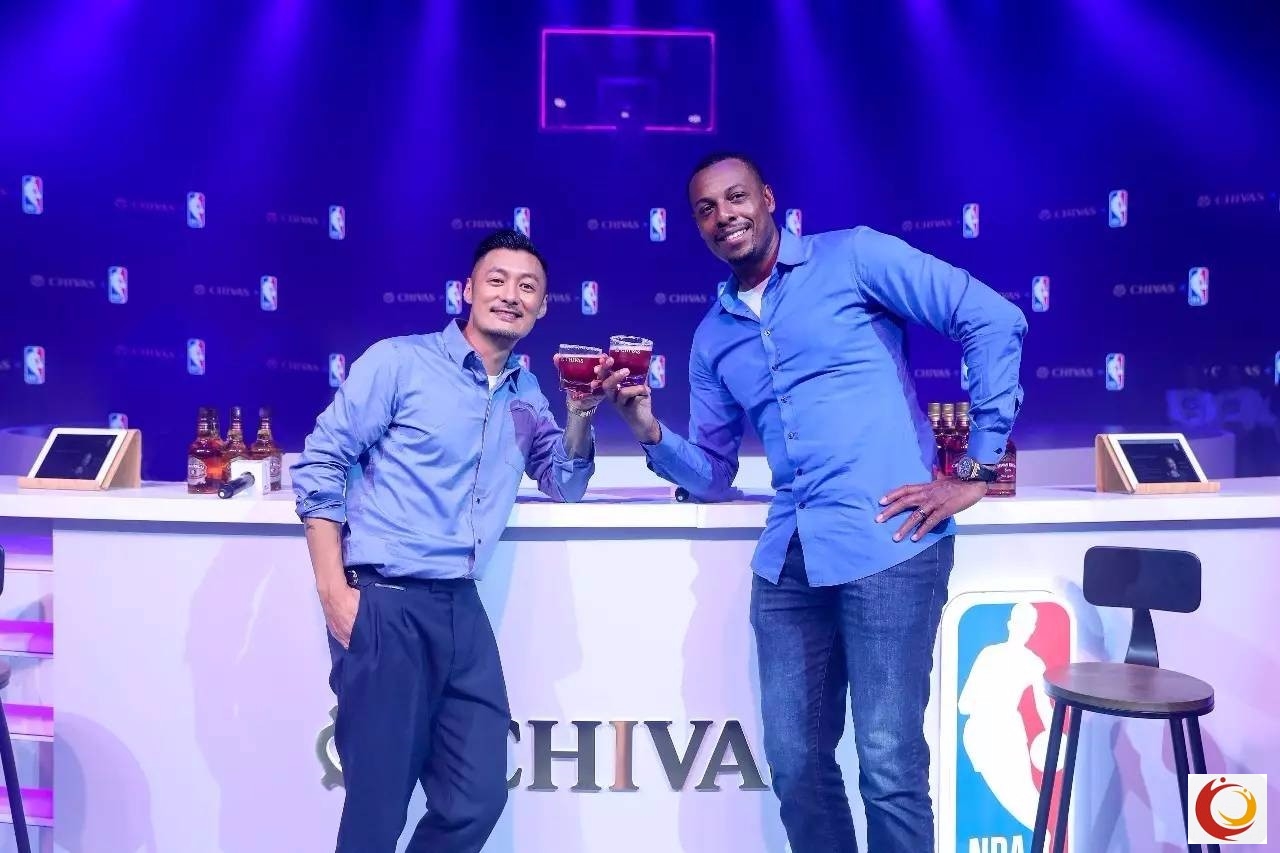 蘇格蘭威士忌品牌芝華士正式宣佈成為 nba 中國官方合作伙伴.