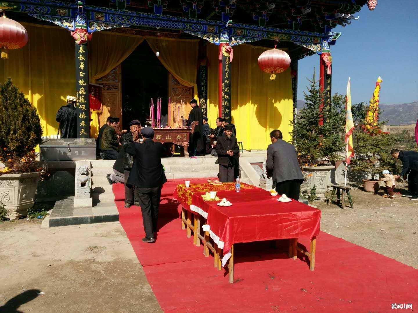 滩歌镇泰山庙举行财神殿祈福诵经祭祀活动