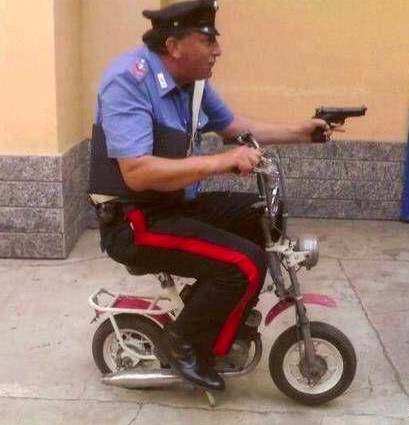 玩商时代丨一天8毛钱,一键呼叫保镖,"滴滴打人"印度上线!