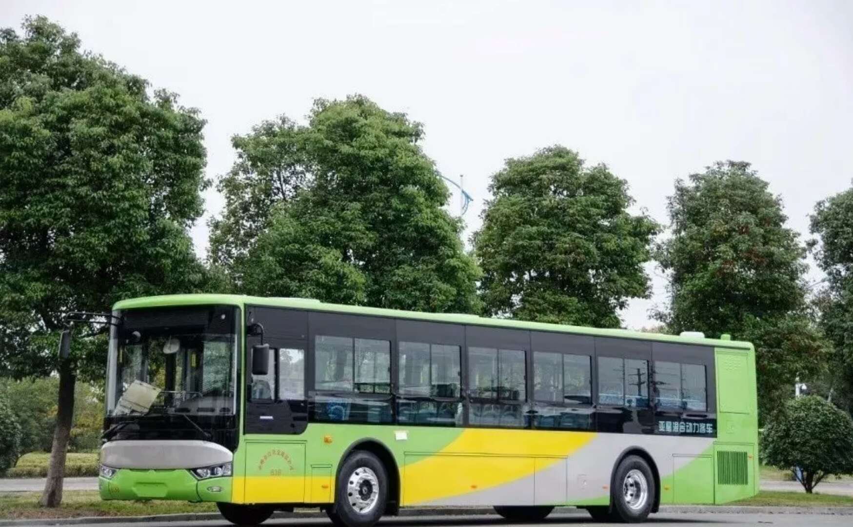 赤峰新开空调公交线路k100,票价两元!多条线路进行调整.