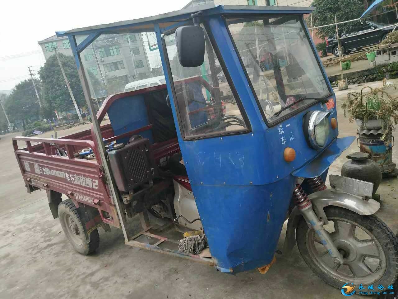  出售三輪車