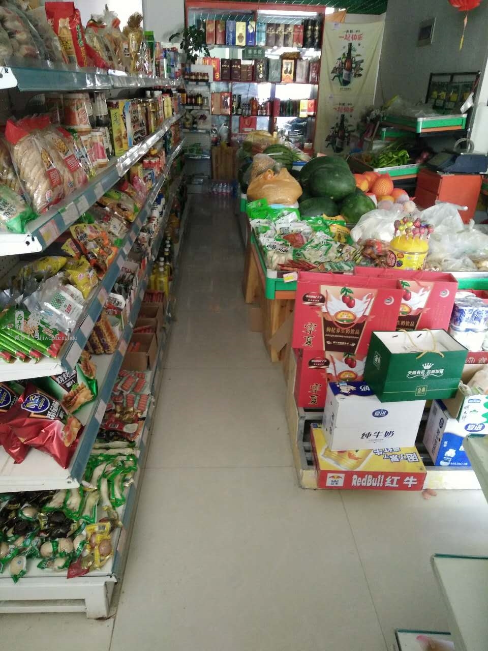 固原新区有一超市中型超市转让,老商城有一鞋摊位转让