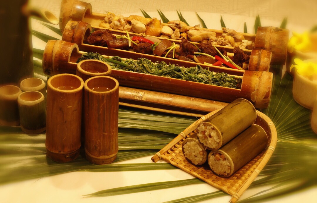 "嬉水节"就要吃"竹筒宴" 有特色